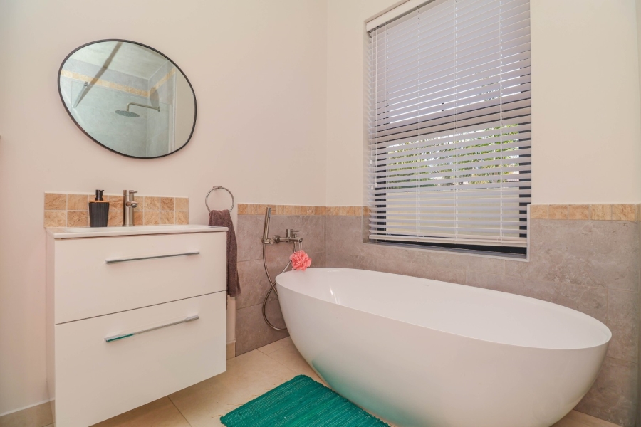 3 Bedroom Property for Sale in The Hill Western Cape